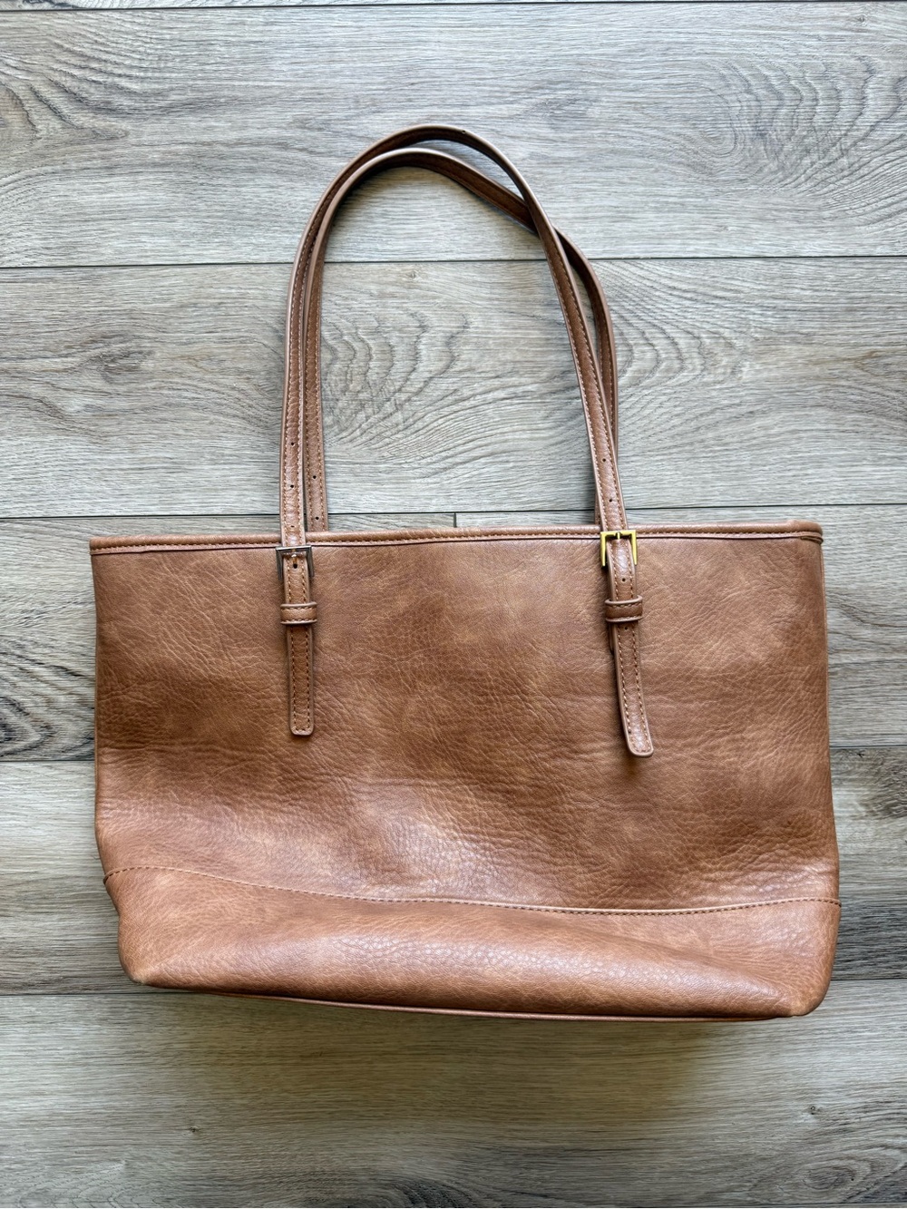 Urban Expressions Classic Brown Leather Tote Bag